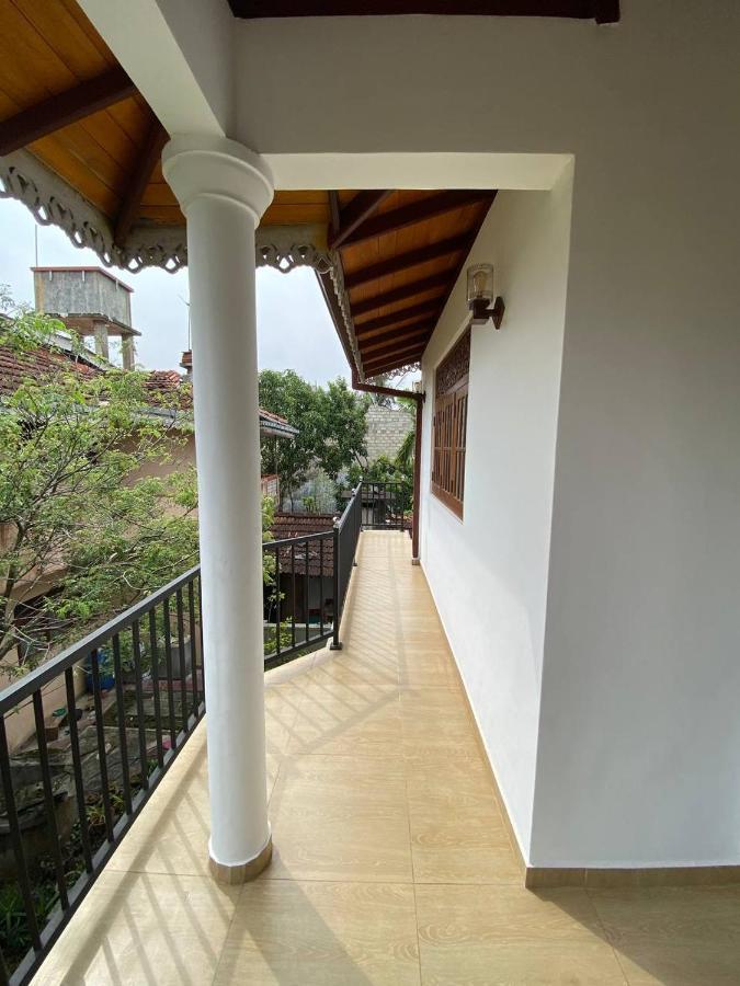 Ceylonia Guest Hotel Weligama Bagian luar foto
